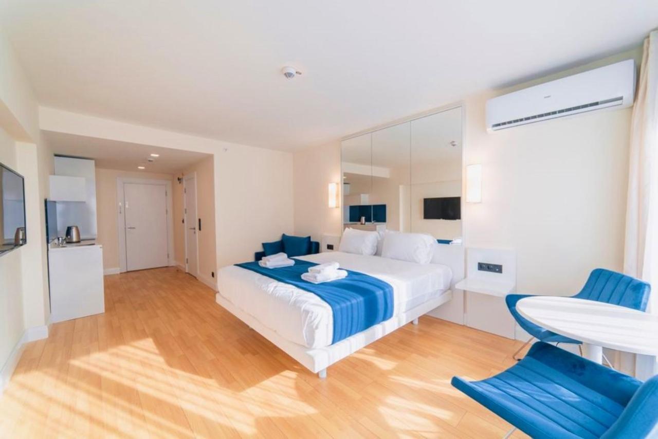 View & More Aparthotel In باتومي المظهر الخارجي الصورة