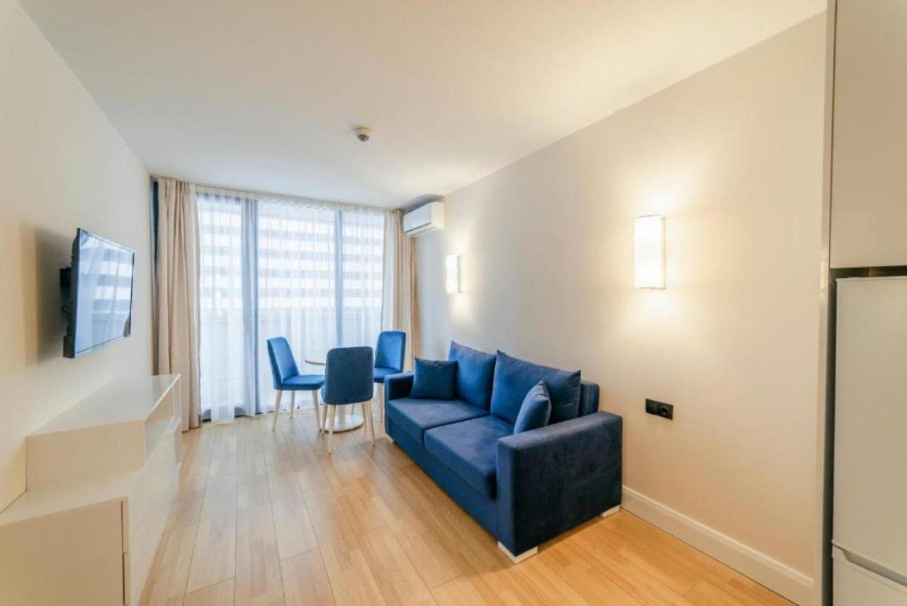 View & More Aparthotel In باتومي المظهر الخارجي الصورة