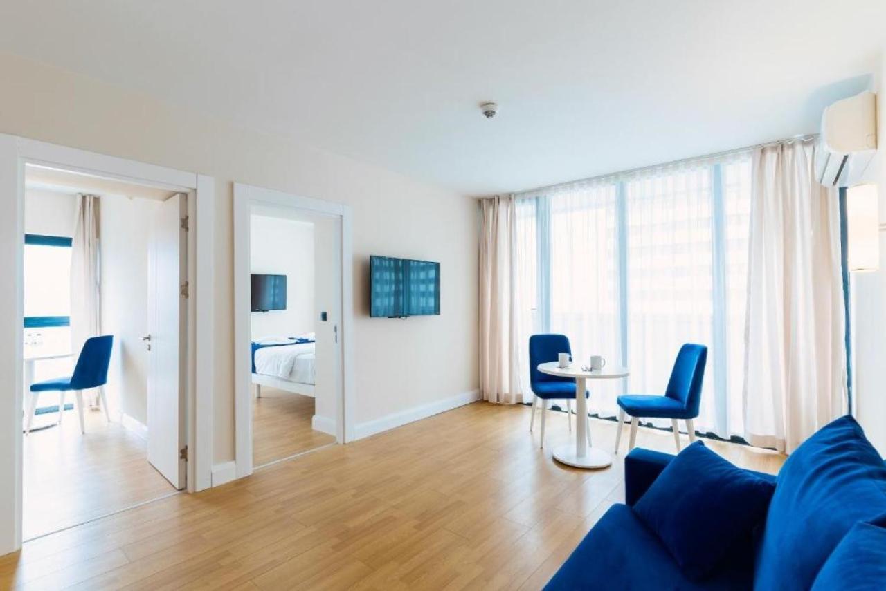 View & More Aparthotel In باتومي المظهر الخارجي الصورة