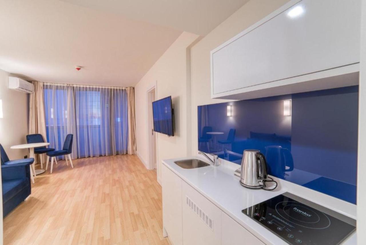 View & More Aparthotel In باتومي المظهر الخارجي الصورة